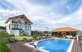 Nice home in Velika with Outdoor swimming pool, Heated swimming pool and 4 Bedrooms